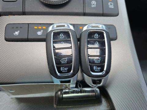 HYUNDAI CALLIGRAPHY - 4