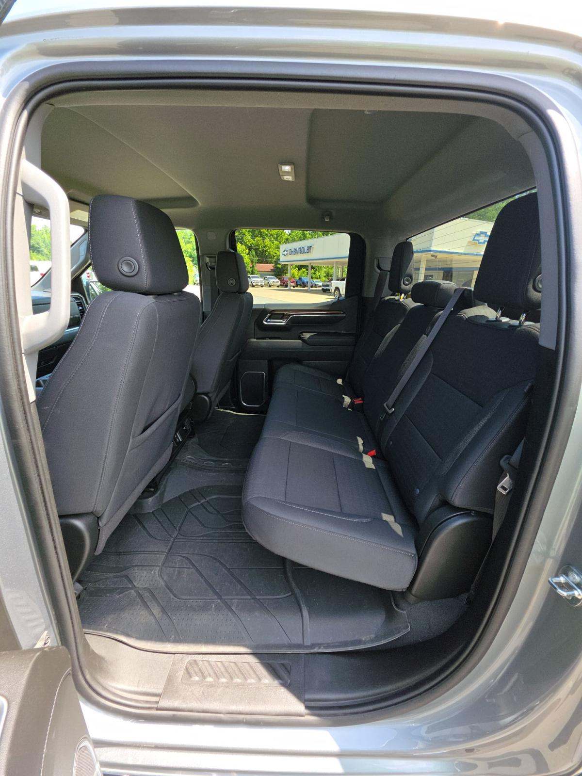 2023 Chevrolet Silverado 1500 LT AWD