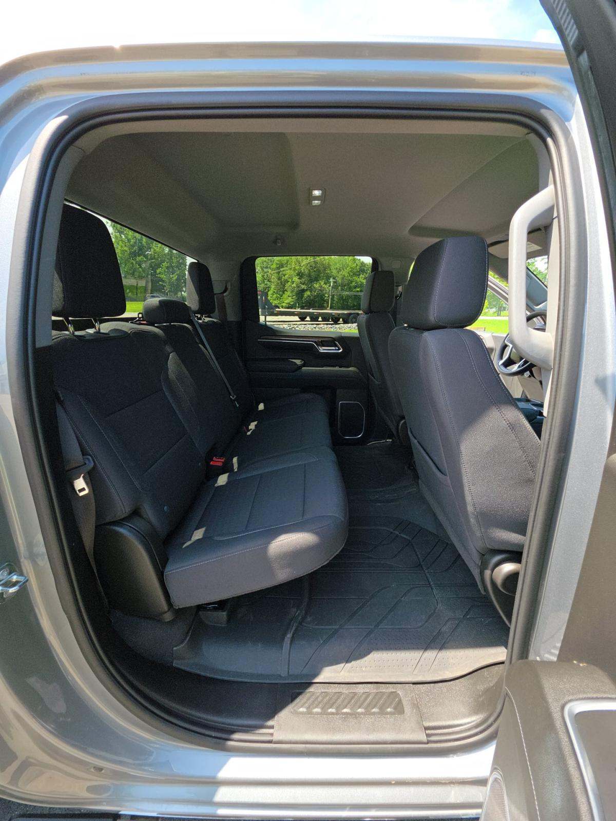 2023 Chevrolet Silverado 1500 LT AWD