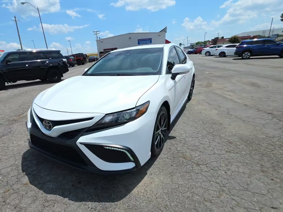 2023 Toyota Camry SE FWD