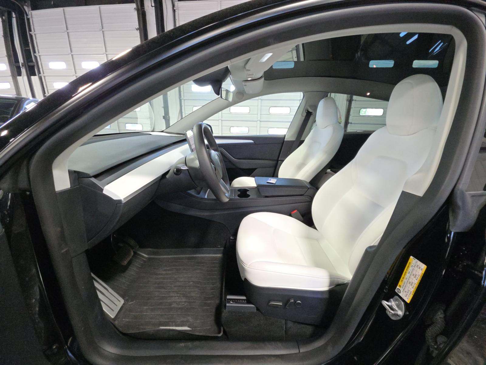 TESLA MODEL Y - 6