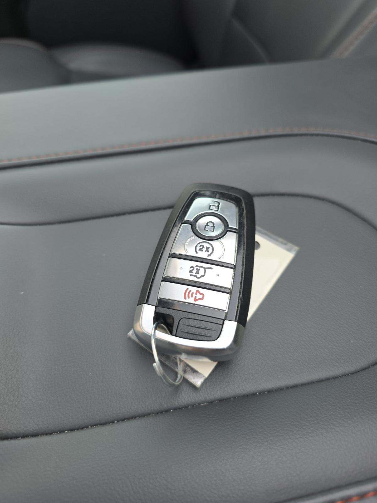 FORD EXPEDITION - 4