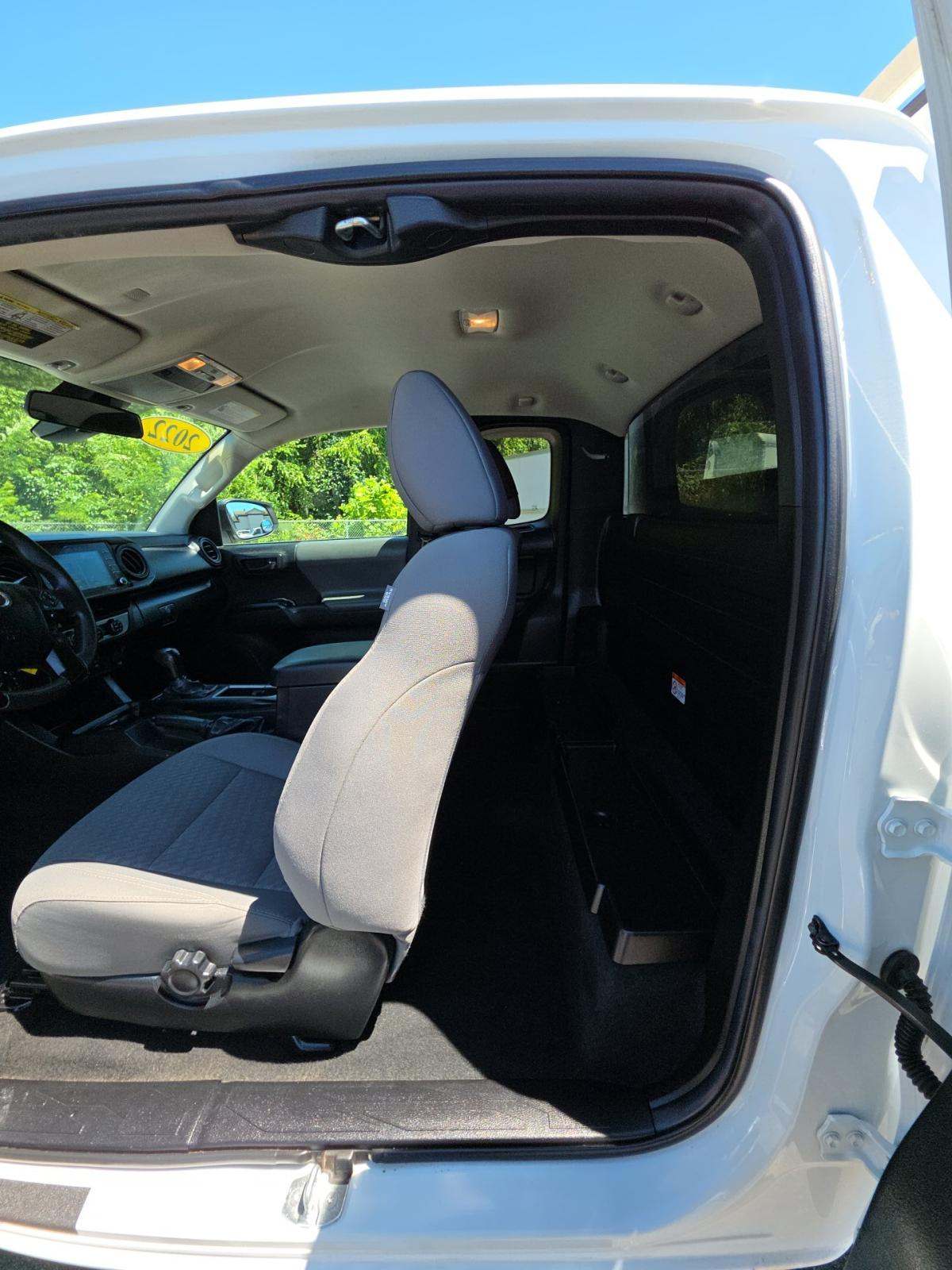 2022 Toyota Tacoma SR RWD