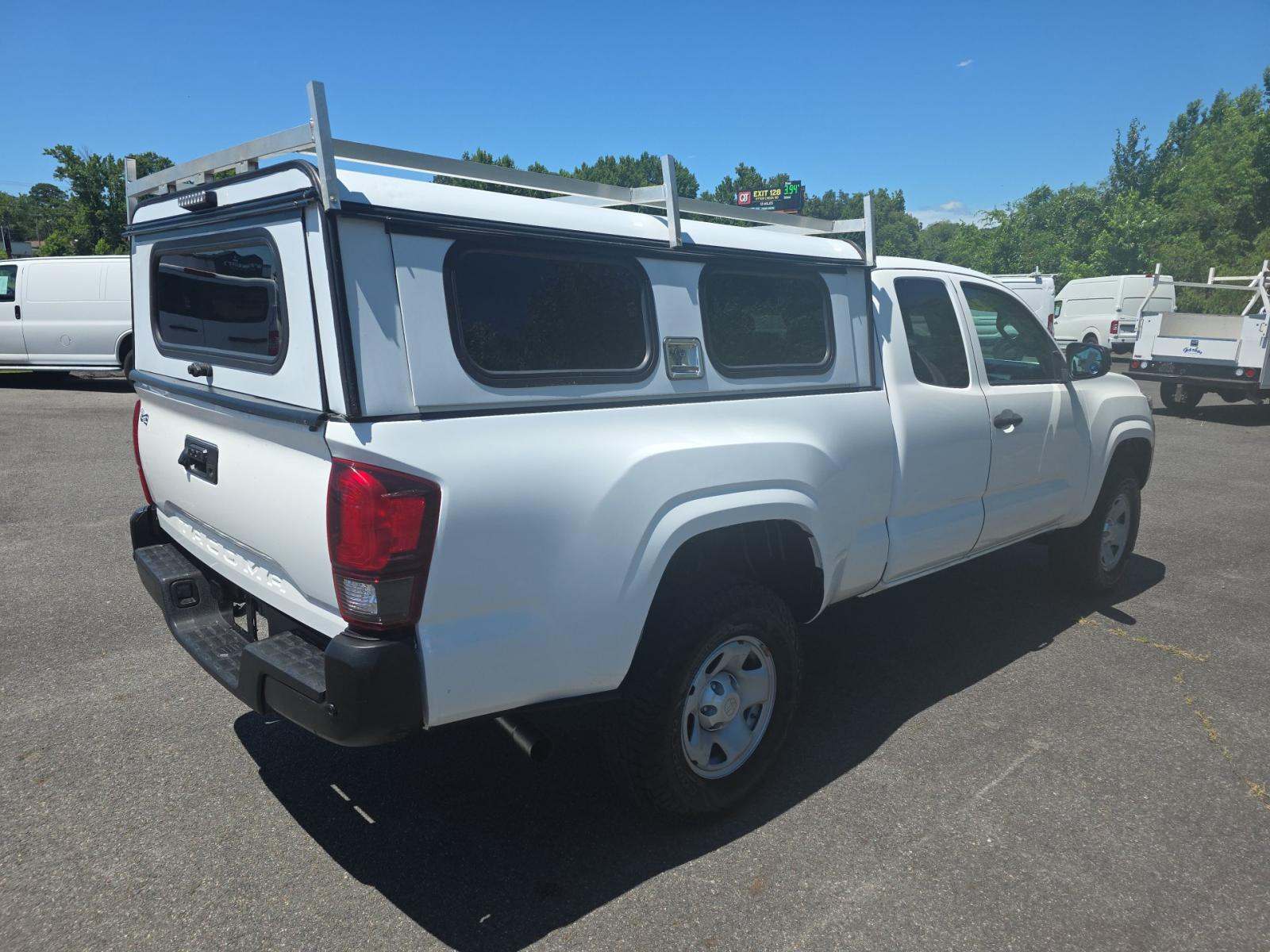 2022 Toyota Tacoma SR RWD