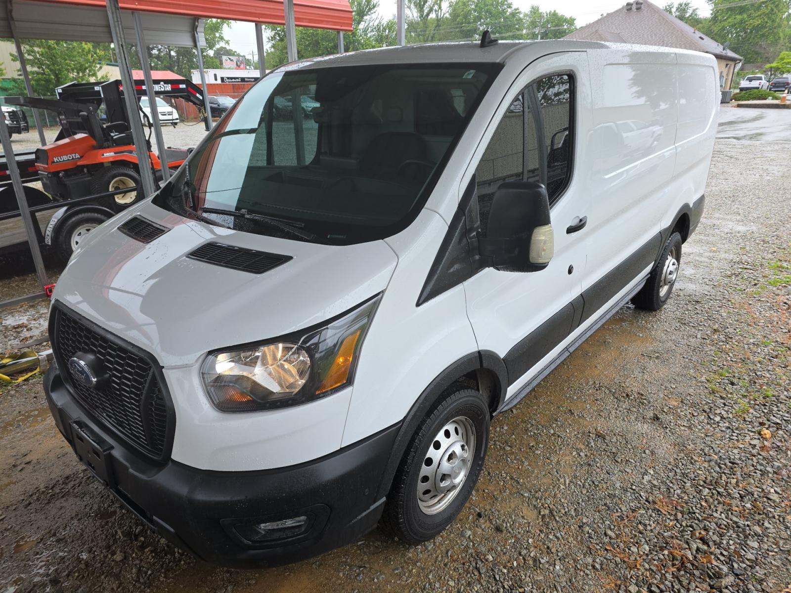 FORD TRANSIT 150 - 1