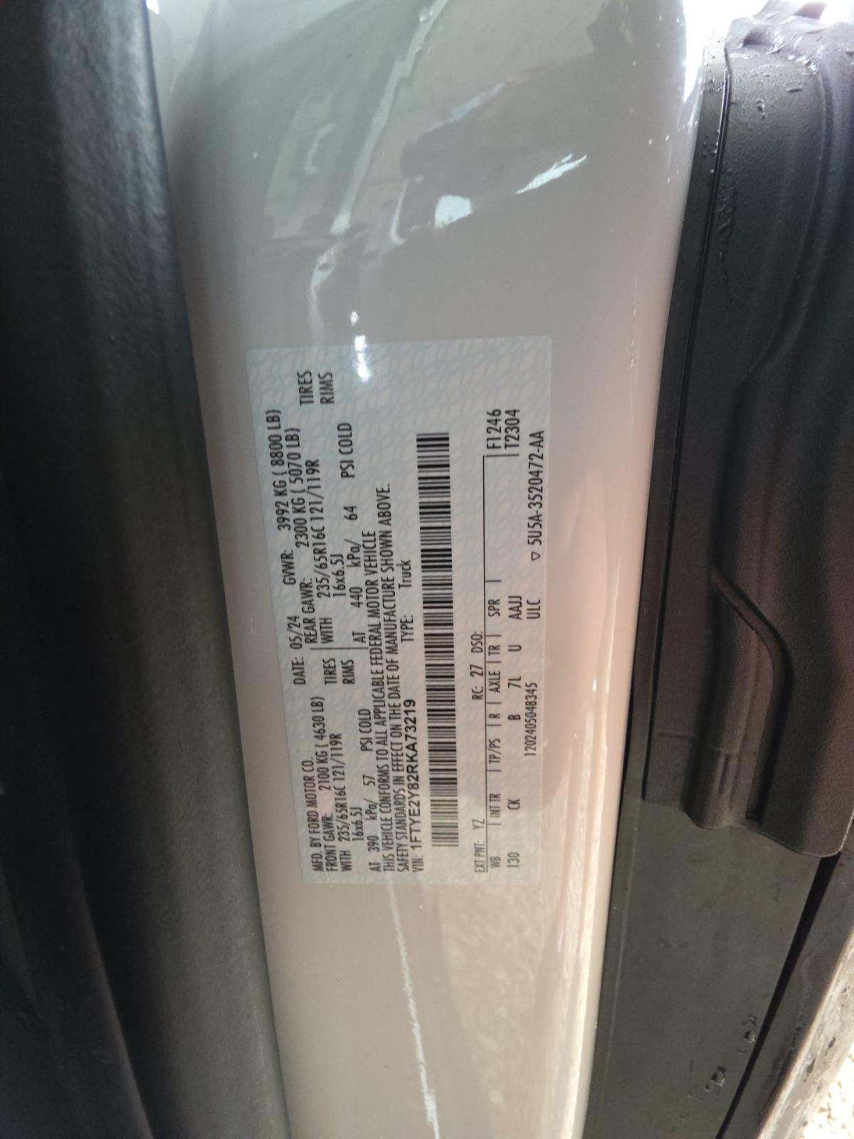 FORD TRANSIT 150 - 5