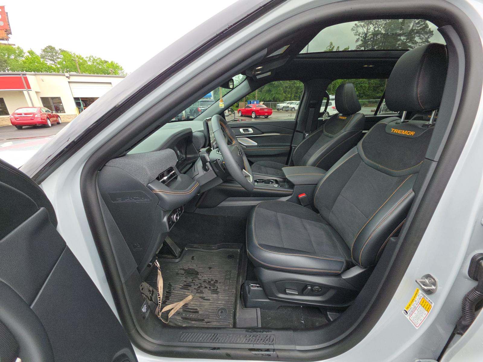 FORD EXPLORER - 2