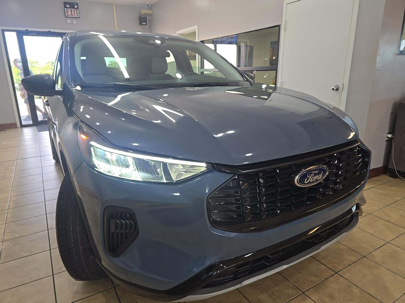 FORD ESCAPE - 4