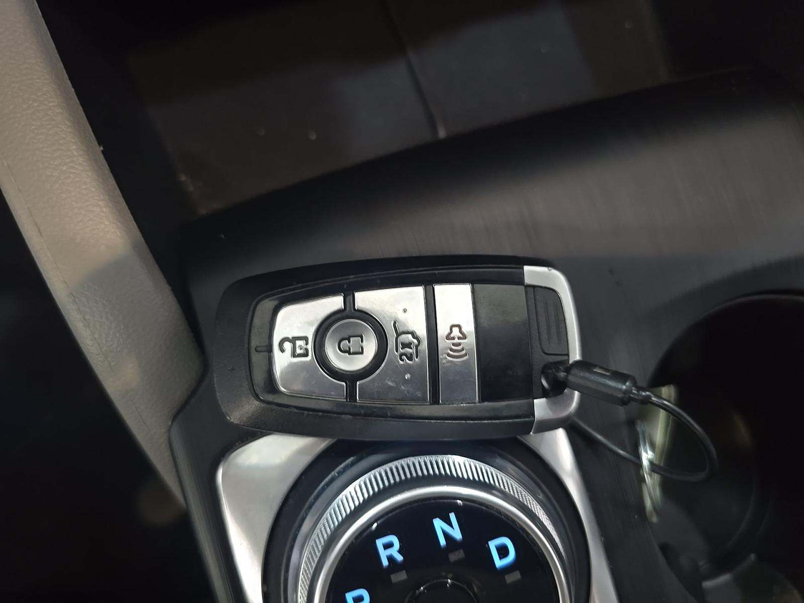 FORD ESCAPE - 8