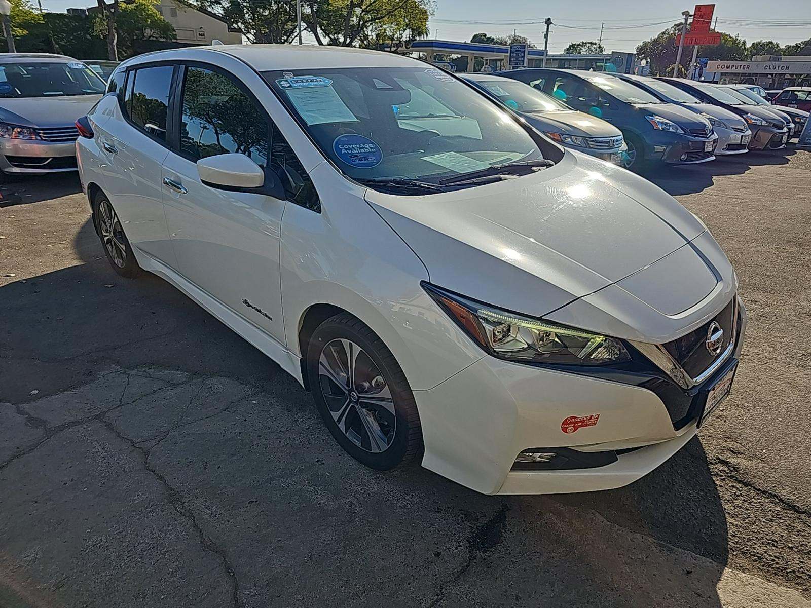 2018 Nissan LEAF SV FWD