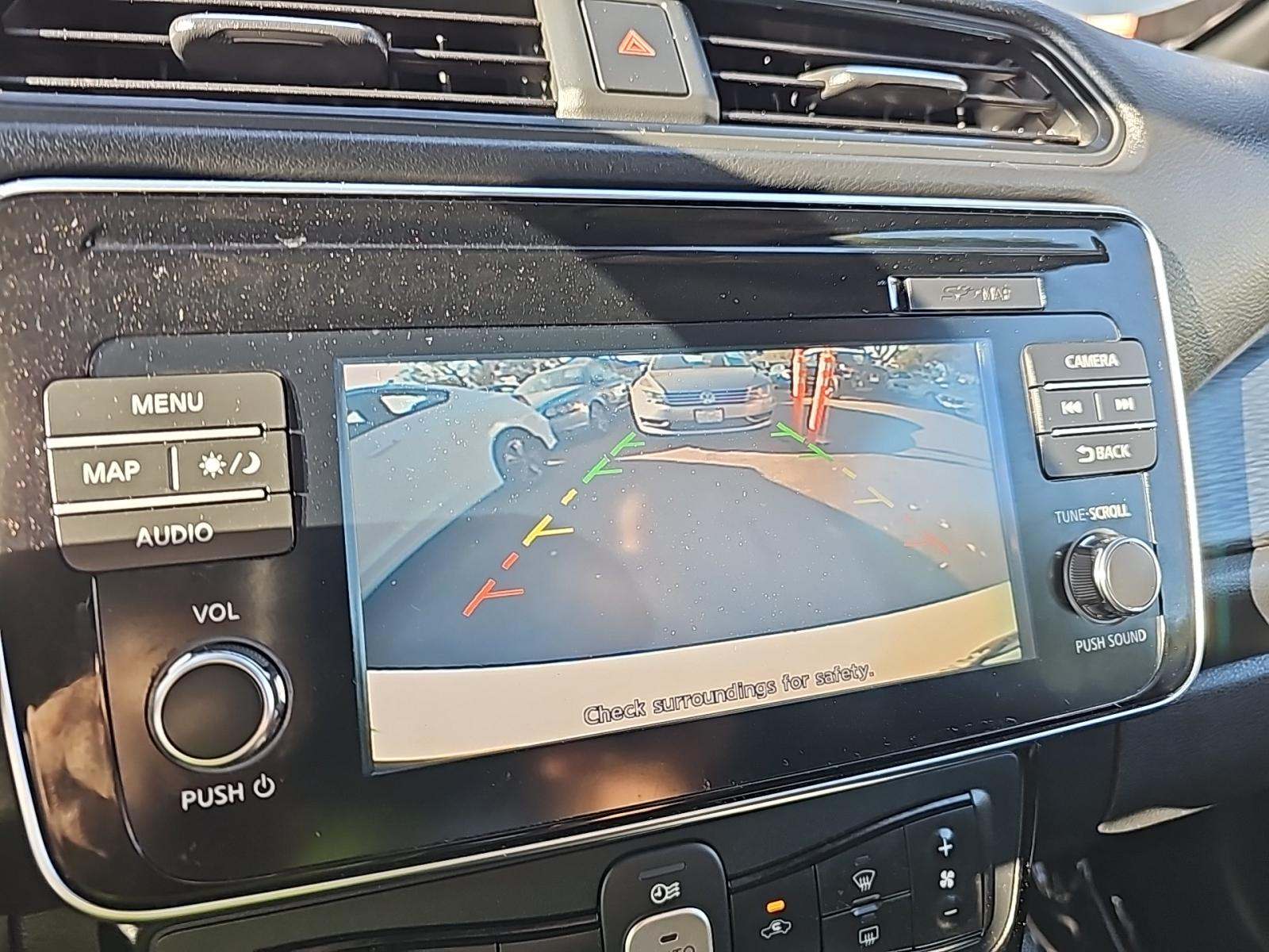 2018 Nissan LEAF SV FWD