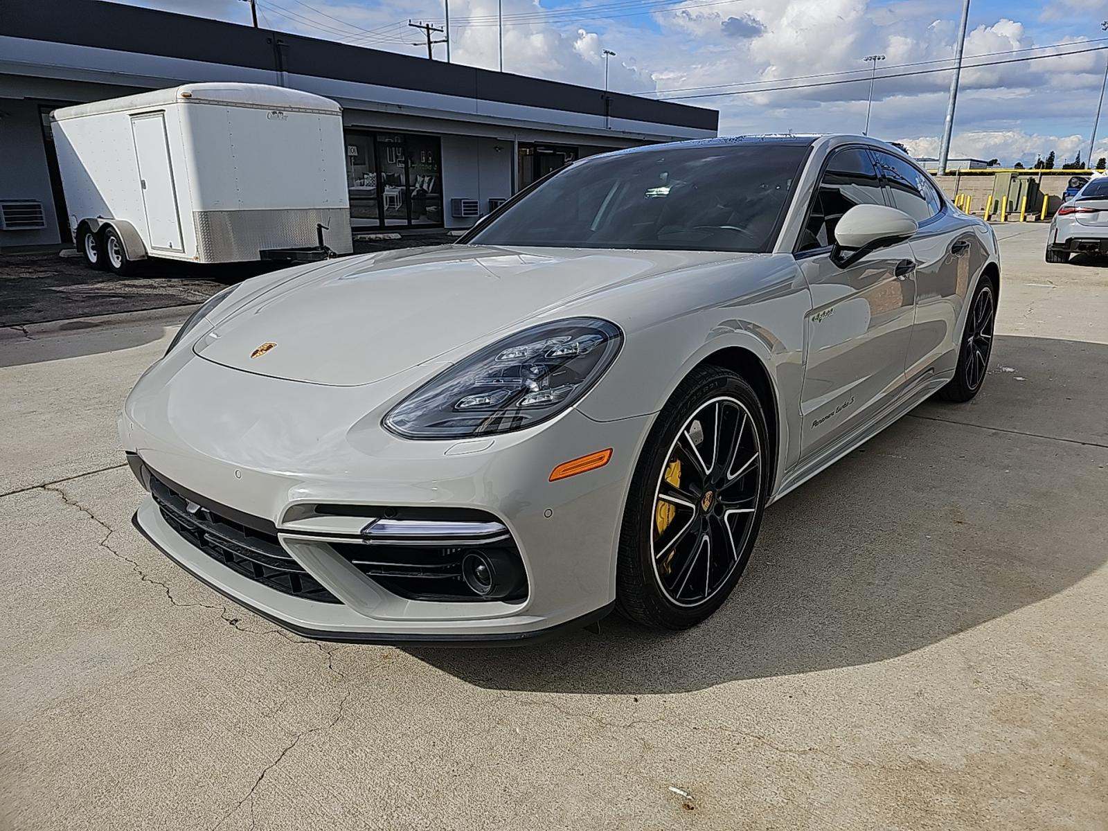 2019 Porsche Panamera Turbo S E-Hybrid