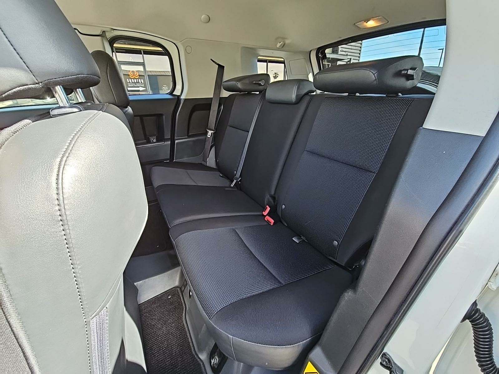 2012 Toyota FJ Cruiser Base AWD