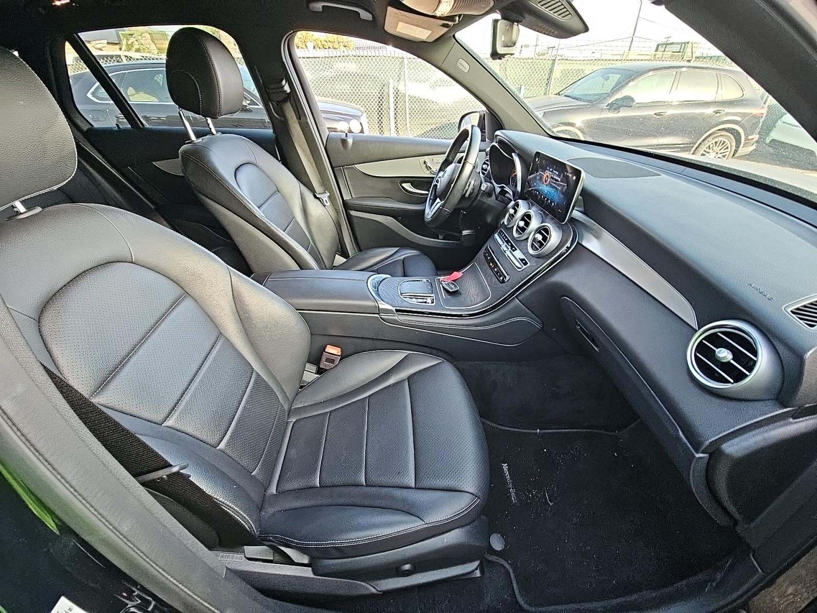 2021 Mercedes-Benz GLC GLC 300 RWD