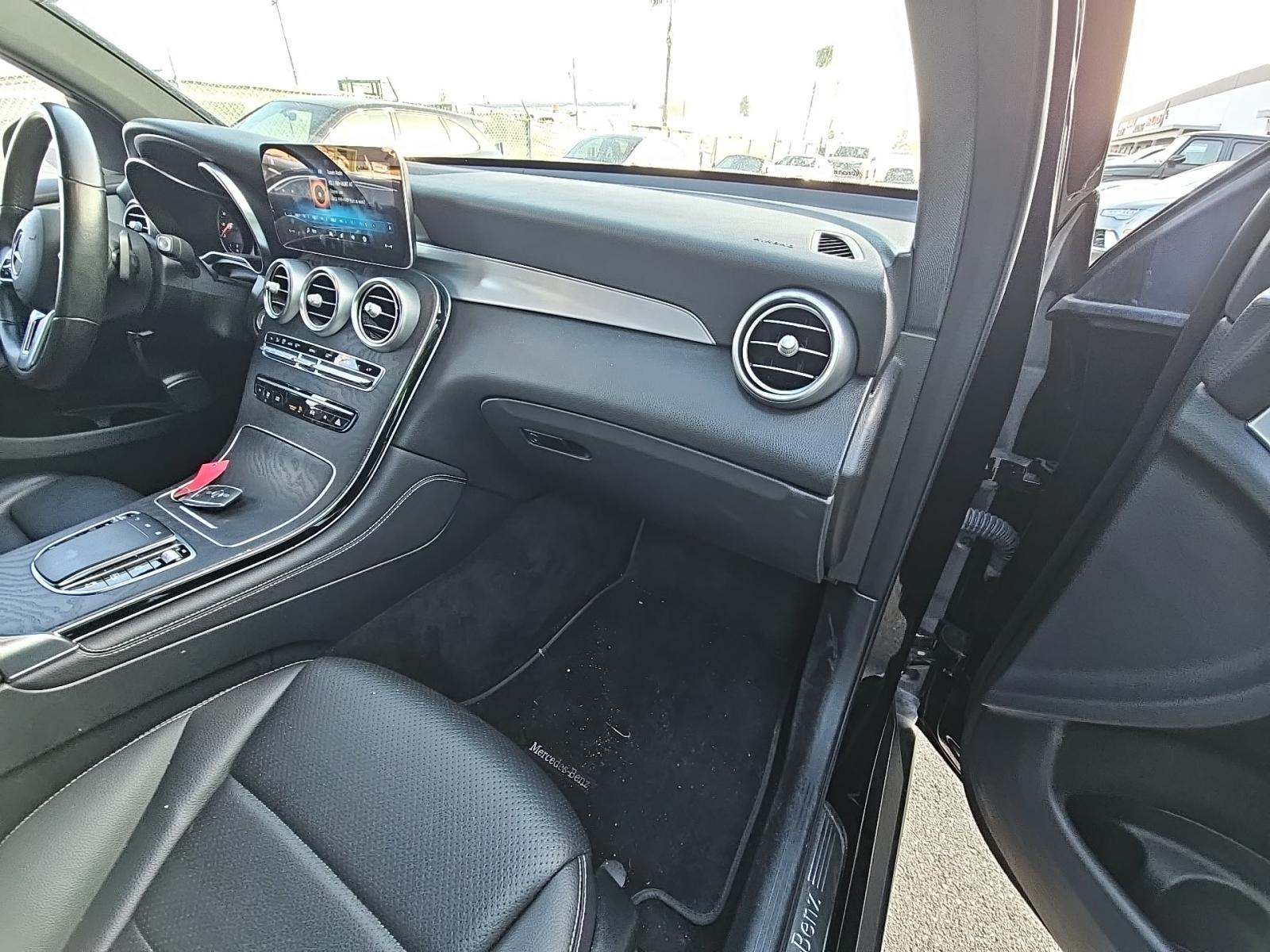 2021 Mercedes-Benz GLC GLC 300 RWD