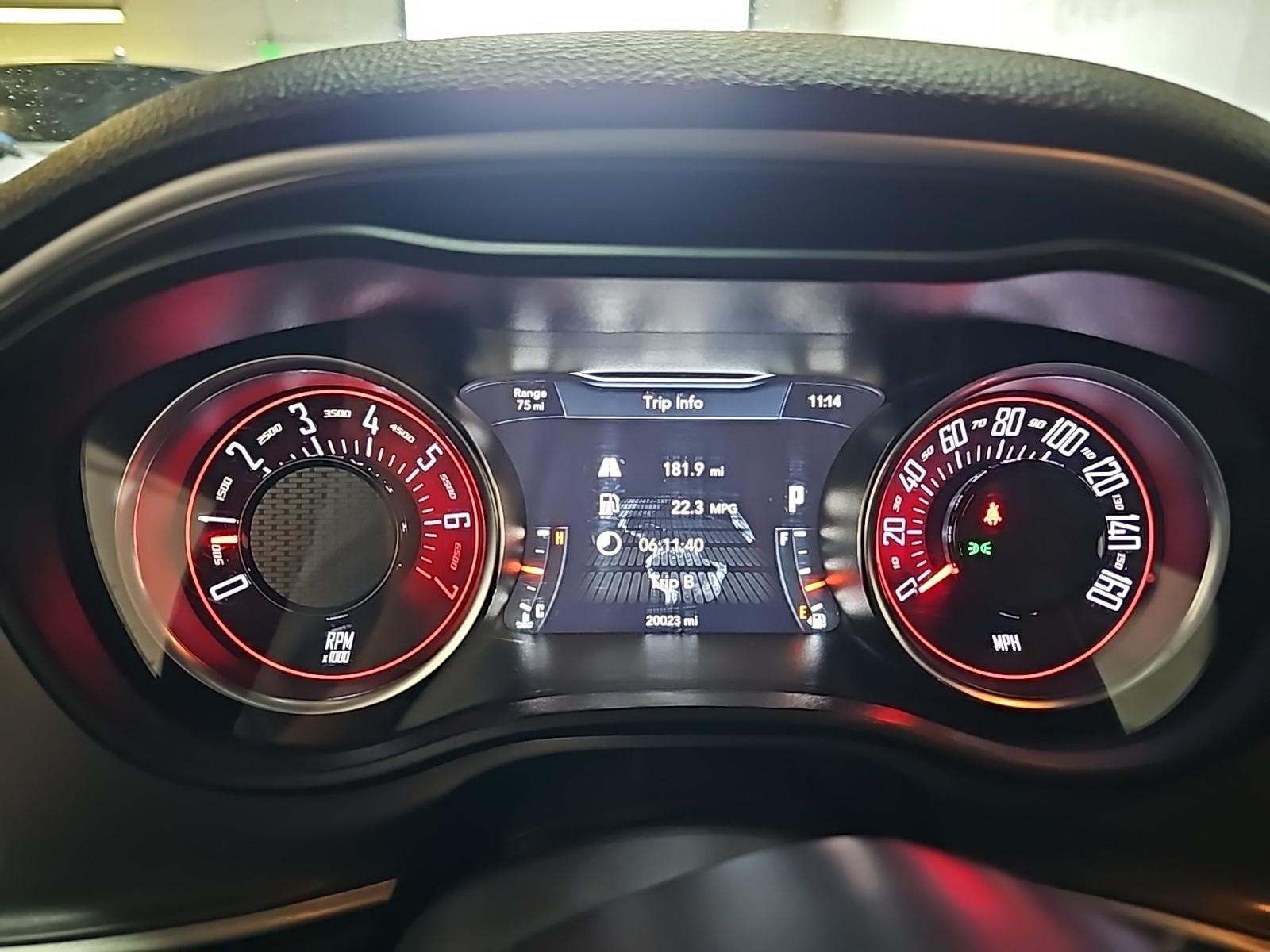 2022 Dodge Challenger SXT RWD