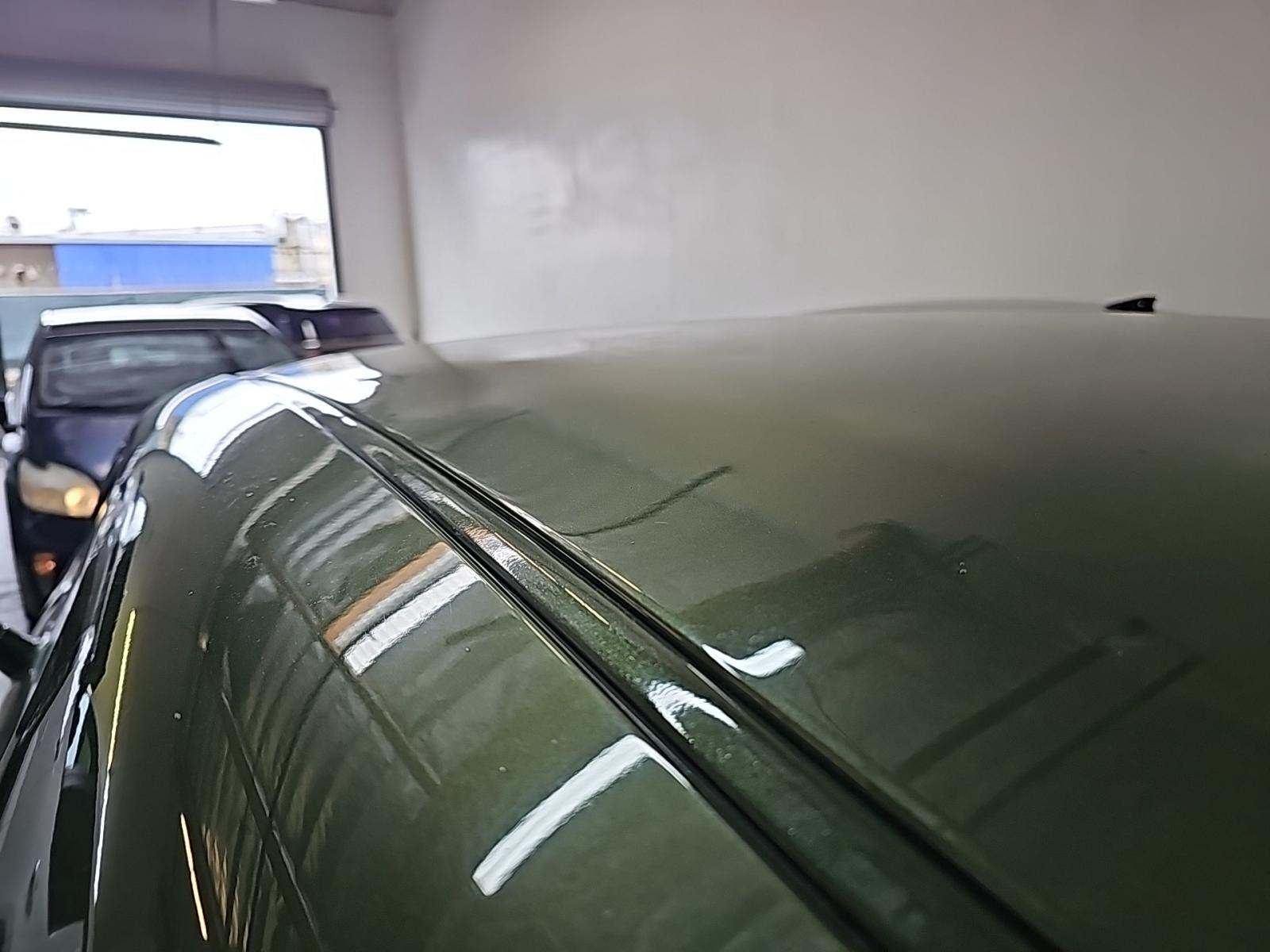 2022 Dodge Challenger SXT RWD