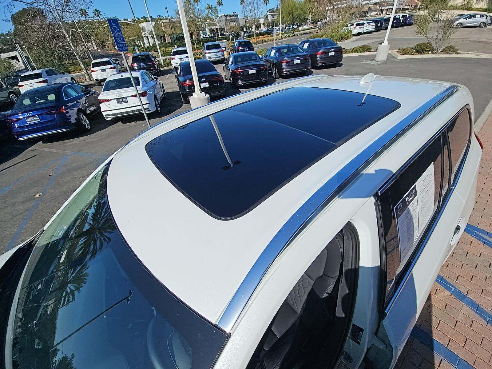 2025 Volvo XC90 B5 Plus AWD