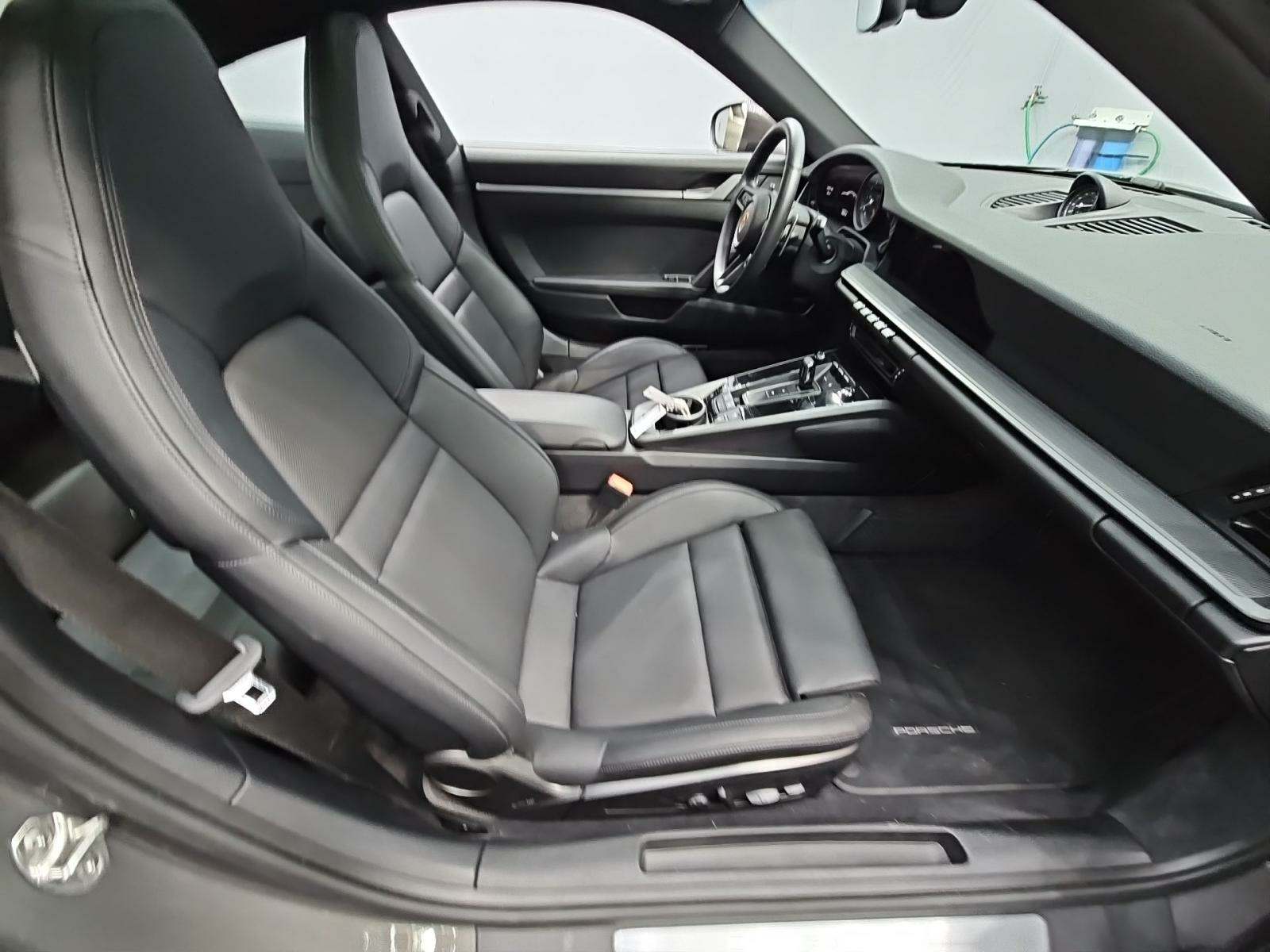 2022 Porsche 911 Carrera RWD