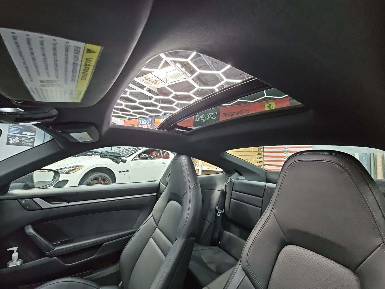 2022 Porsche 911 Carrera RWD