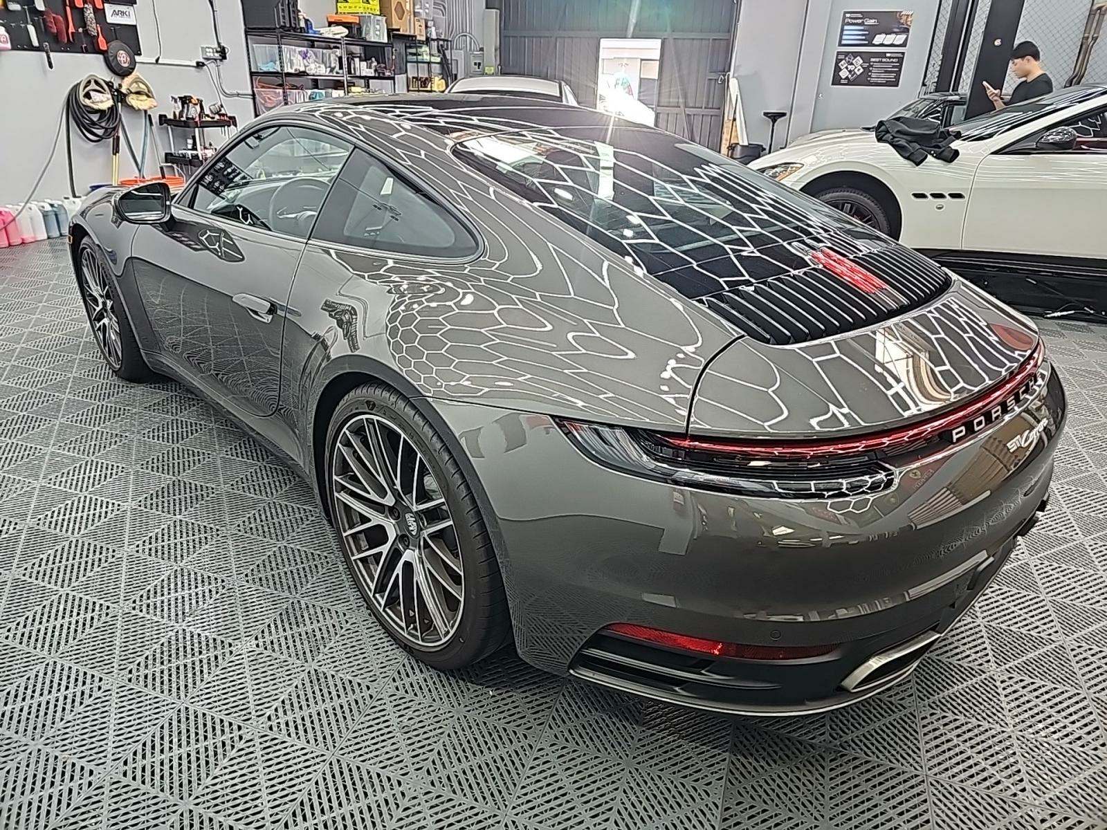 2022 Porsche 911 Carrera RWD