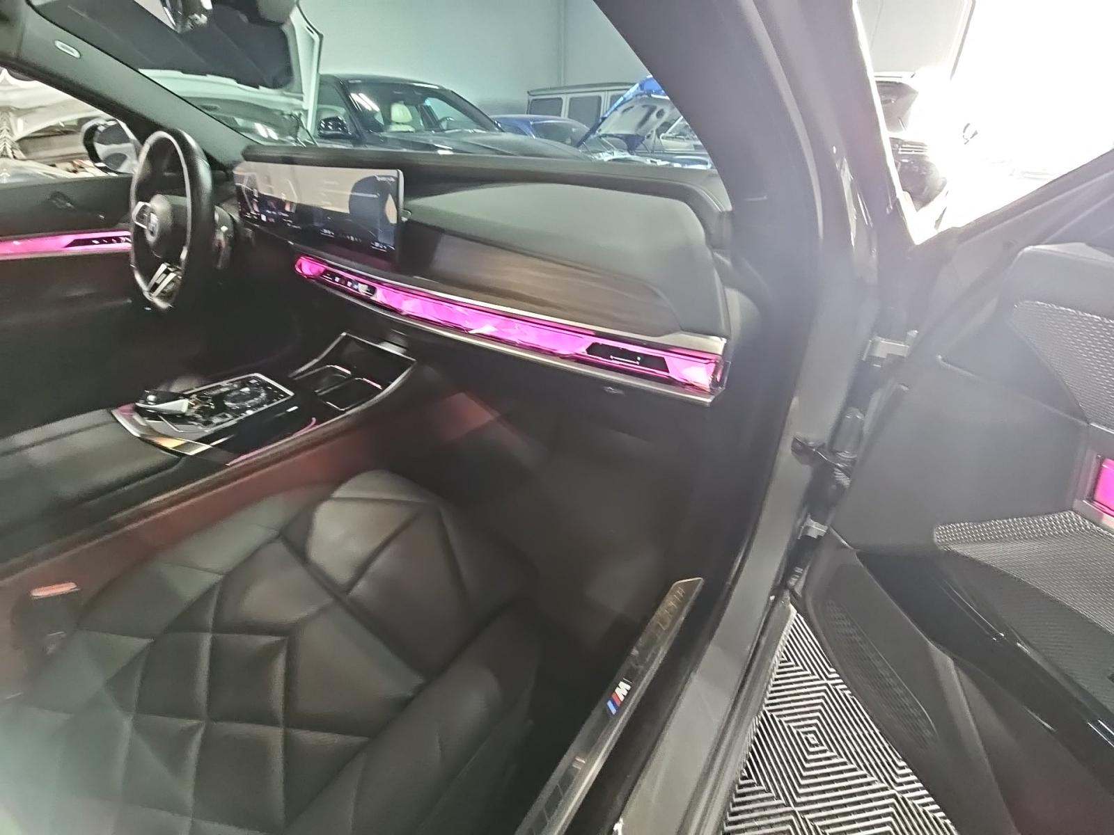 2023 BMW 7 Series 740i RWD