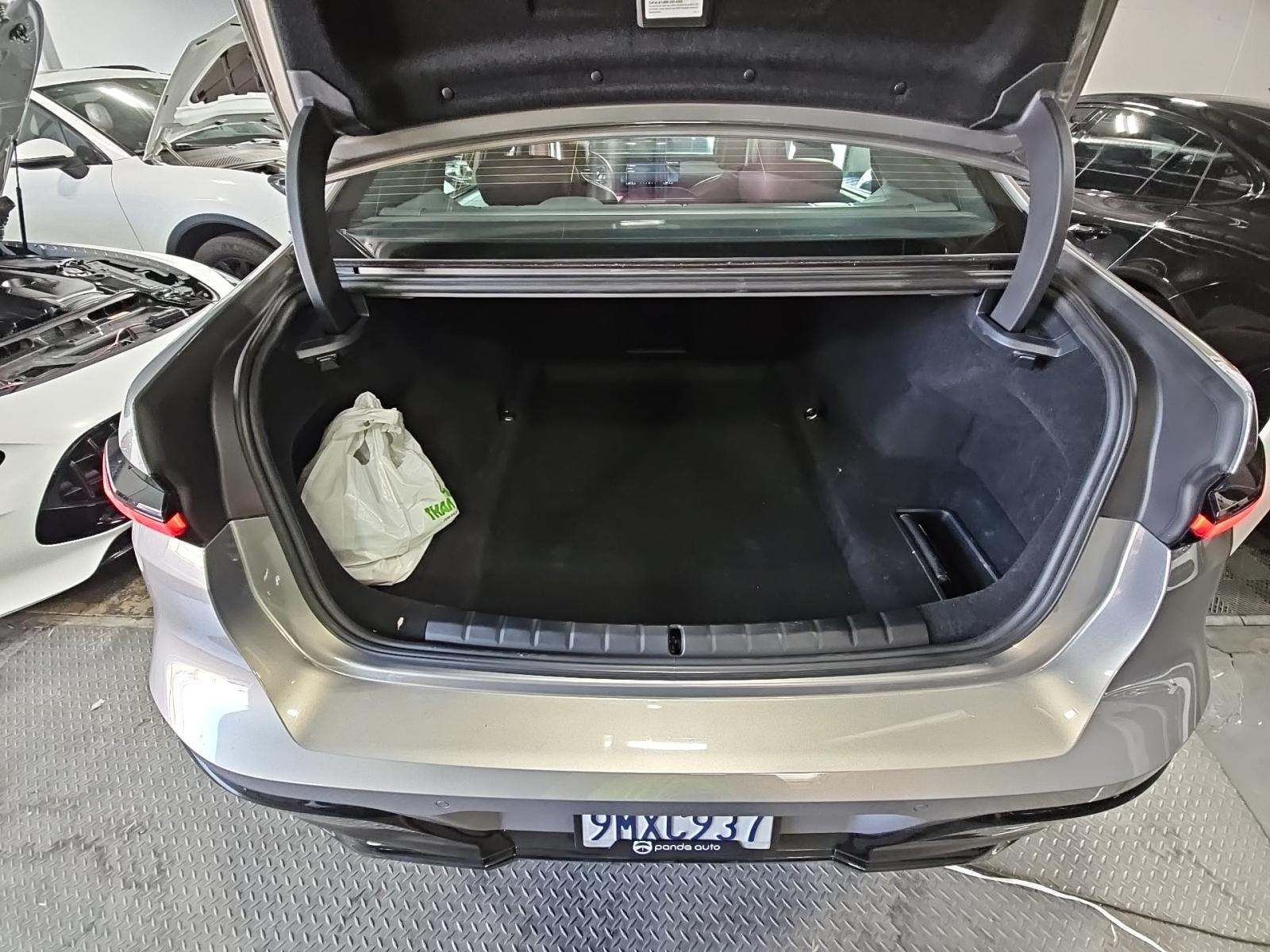 2023 BMW 7 Series 740i RWD