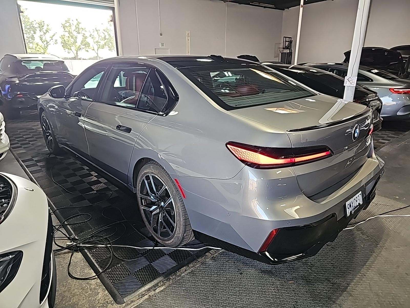 2023 BMW 7 Series 740i RWD