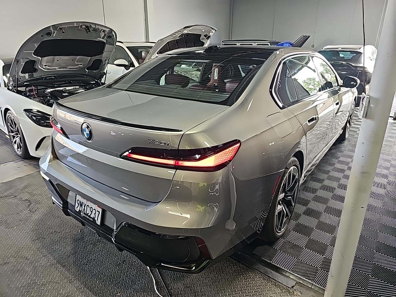 2023 BMW 7 Series 740i RWD