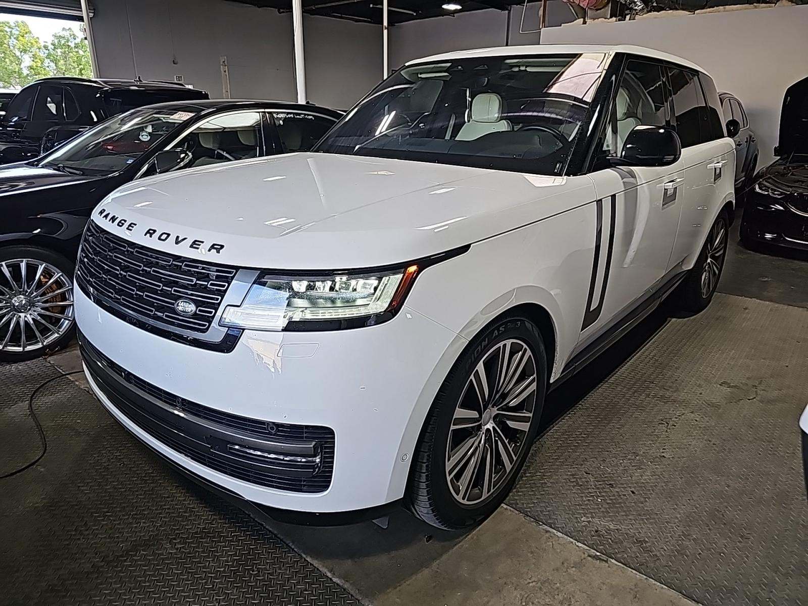 2023 Land Rover Range Rover SE AWD