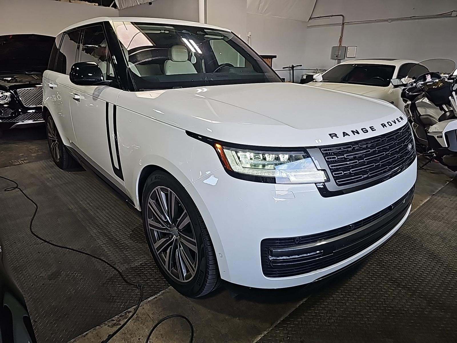 2023 Land Rover Range Rover SE AWD