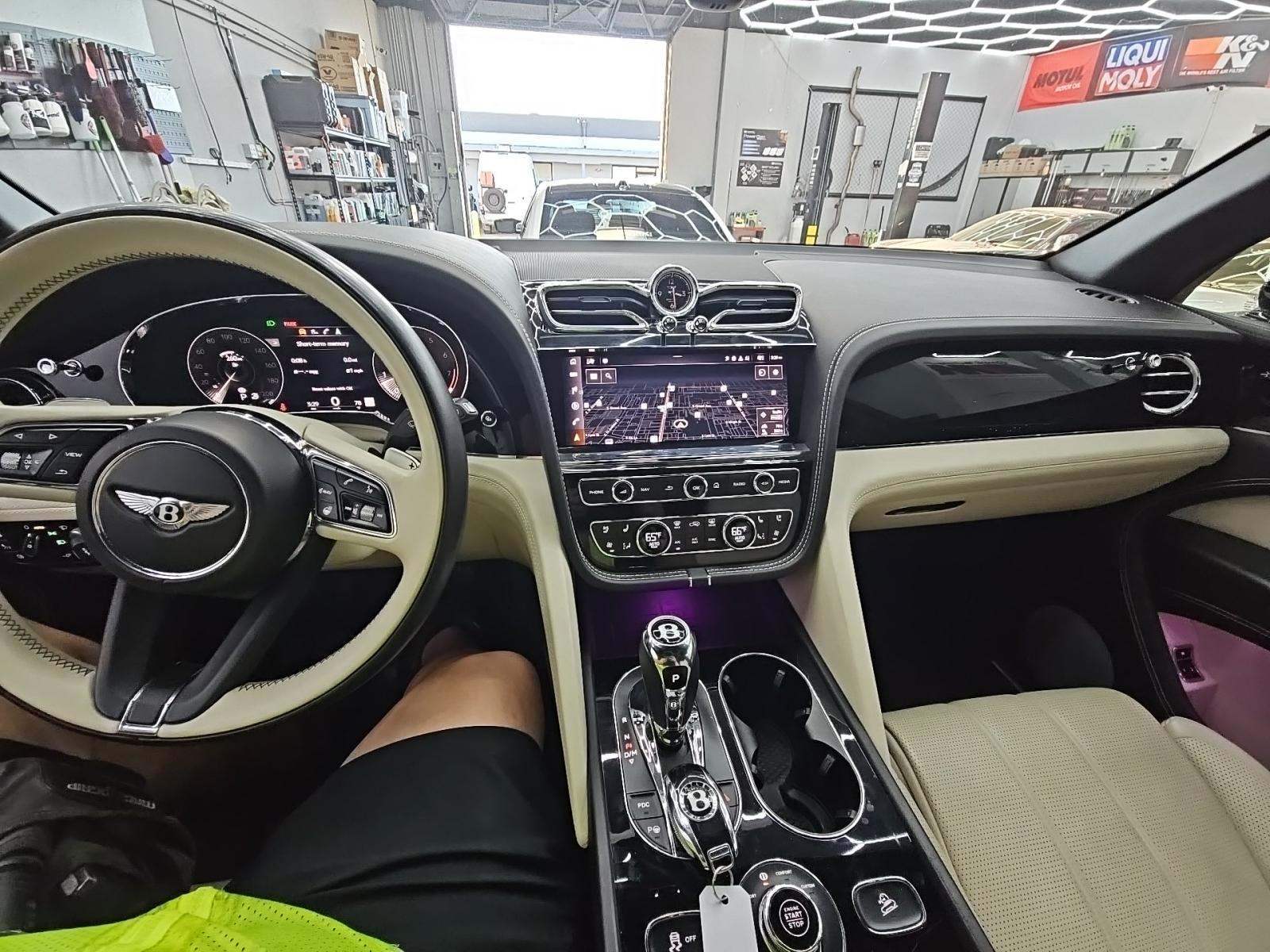 2021 Bentley Bentayga V8 AWD