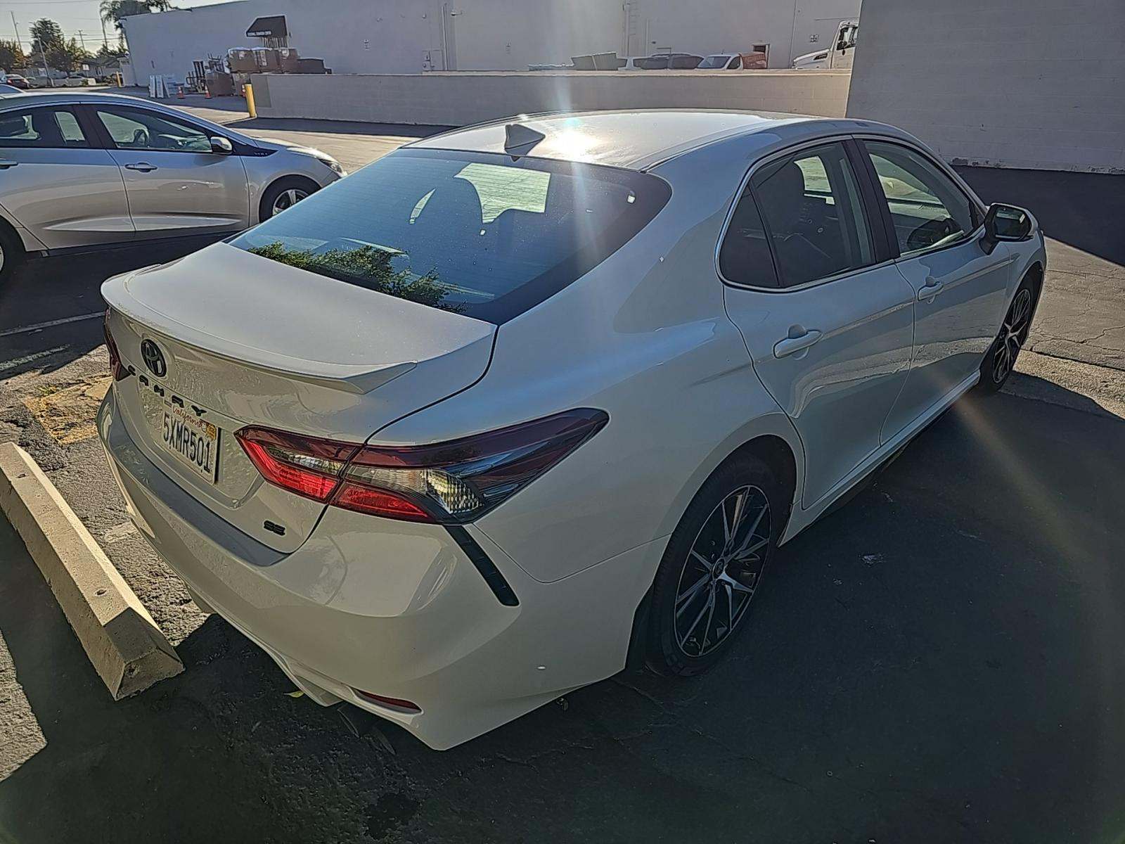 2024 Toyota Camry SE FWD