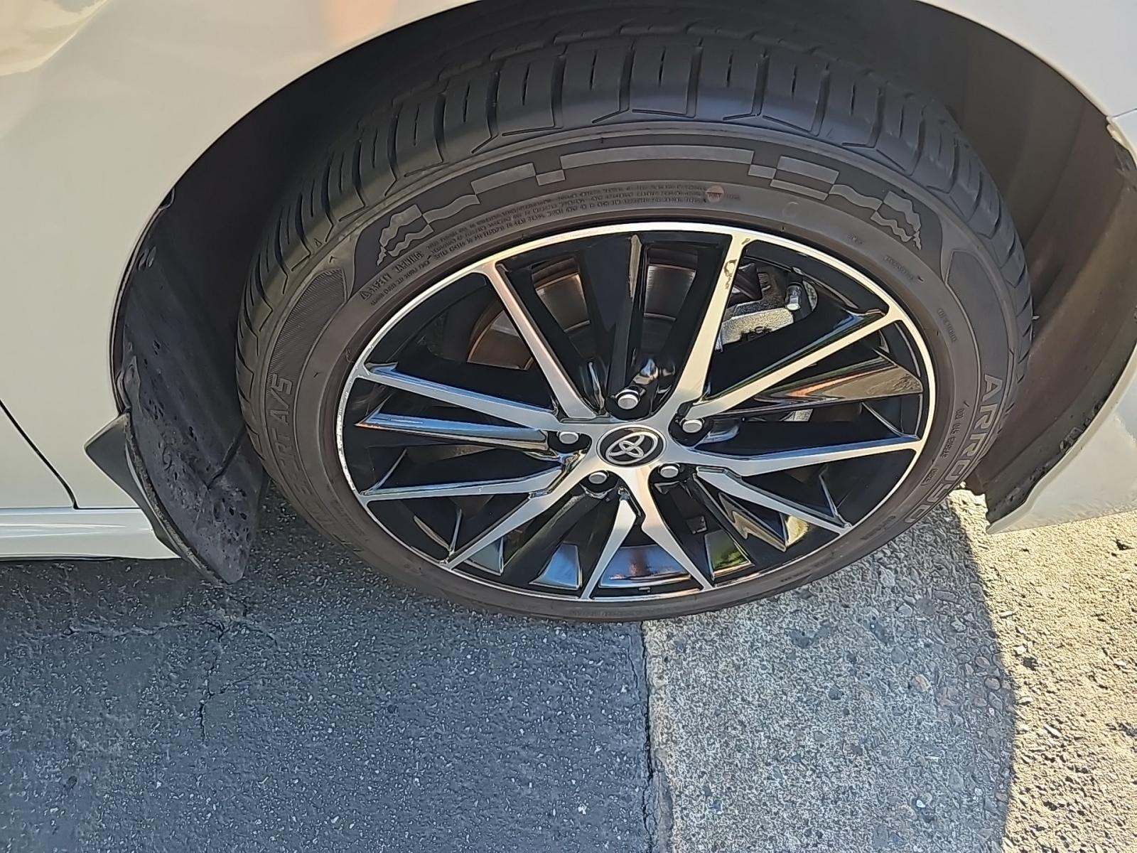 2024 Toyota Camry SE FWD