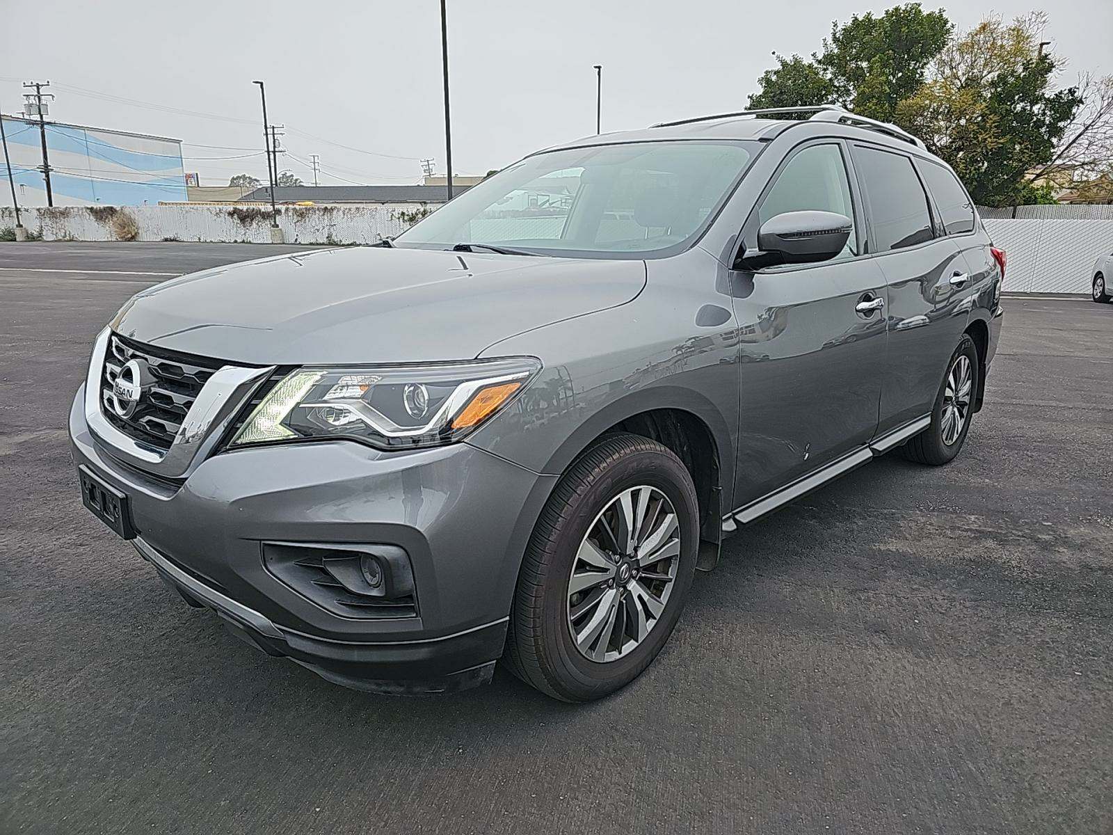 2020 Nissan Pathfinder S FWD
