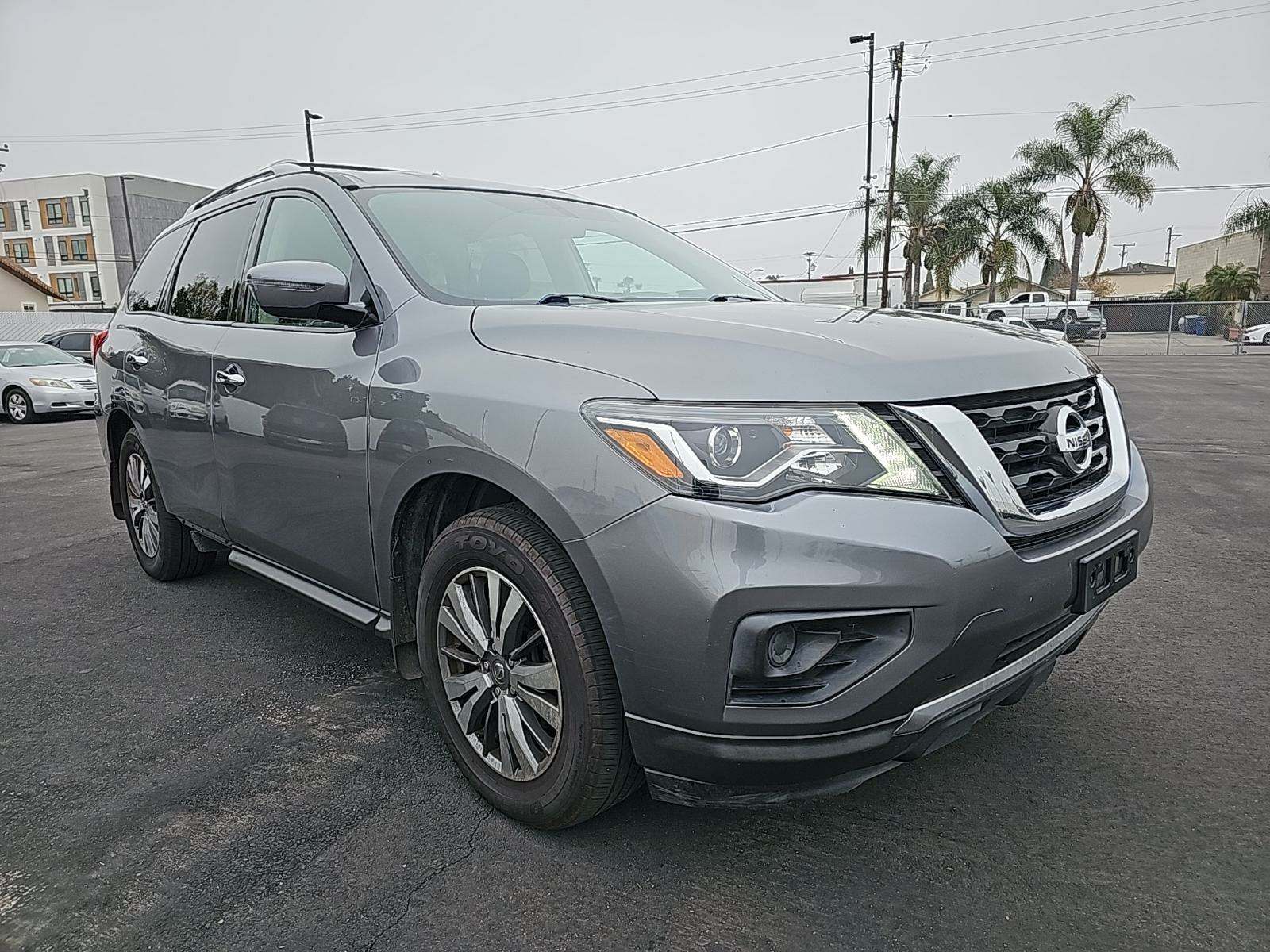 2020 Nissan Pathfinder S FWD