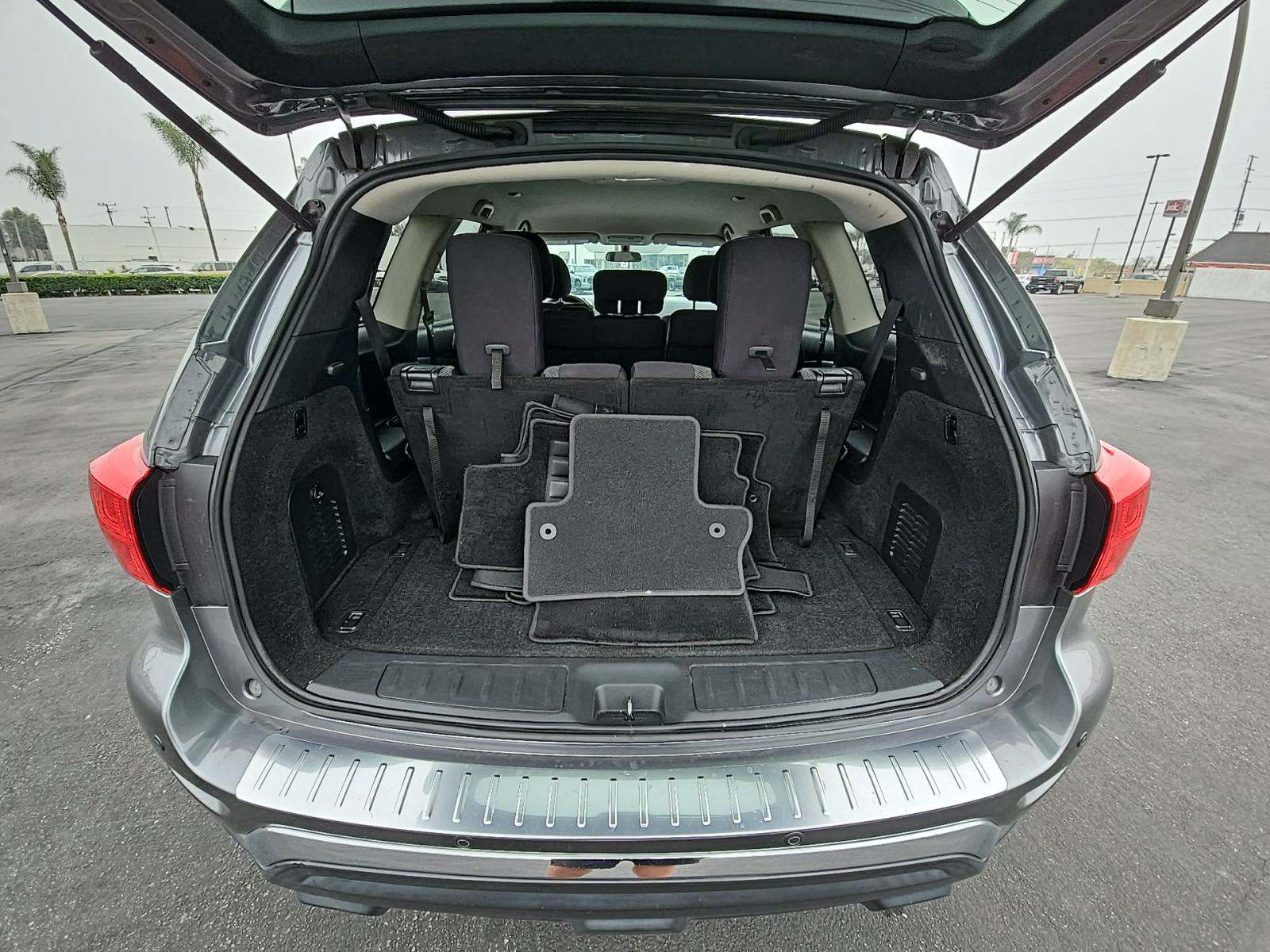 2020 Nissan Pathfinder S FWD