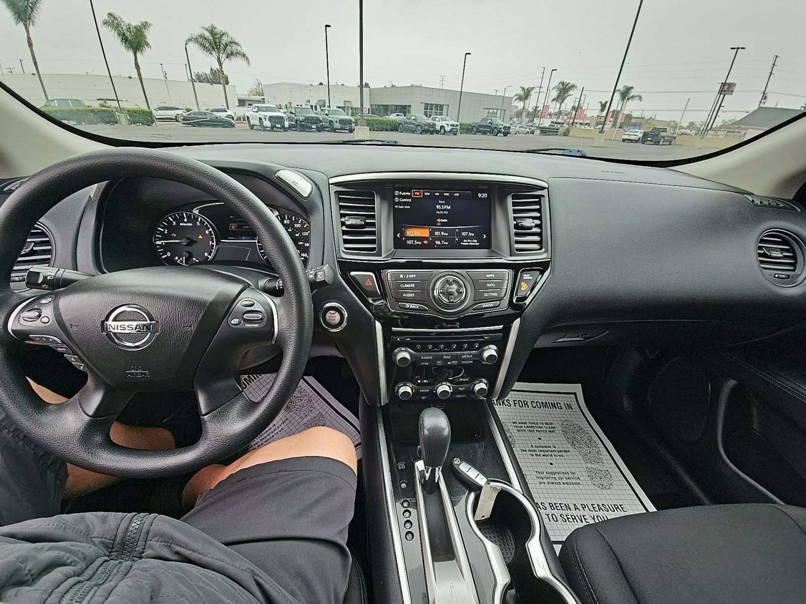 2020 Nissan Pathfinder S FWD