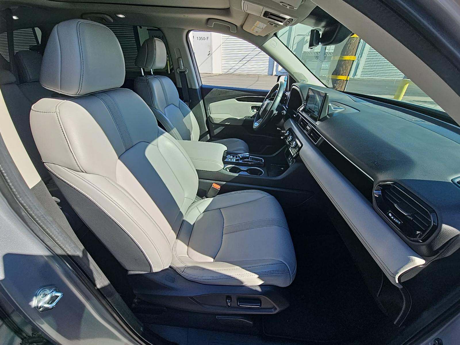 2024 Honda Pilot Touring FWD