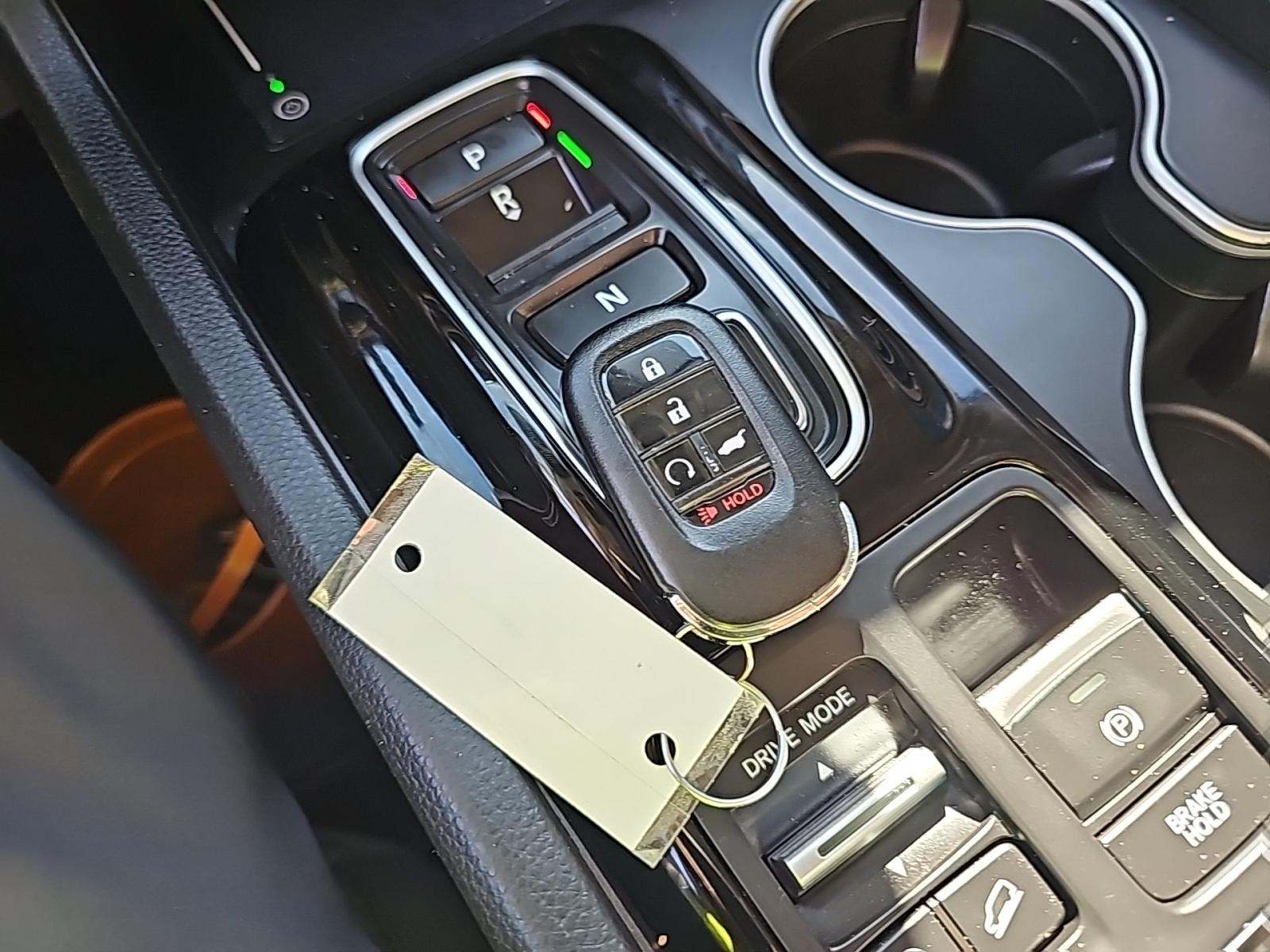 2024 Honda Pilot Touring FWD