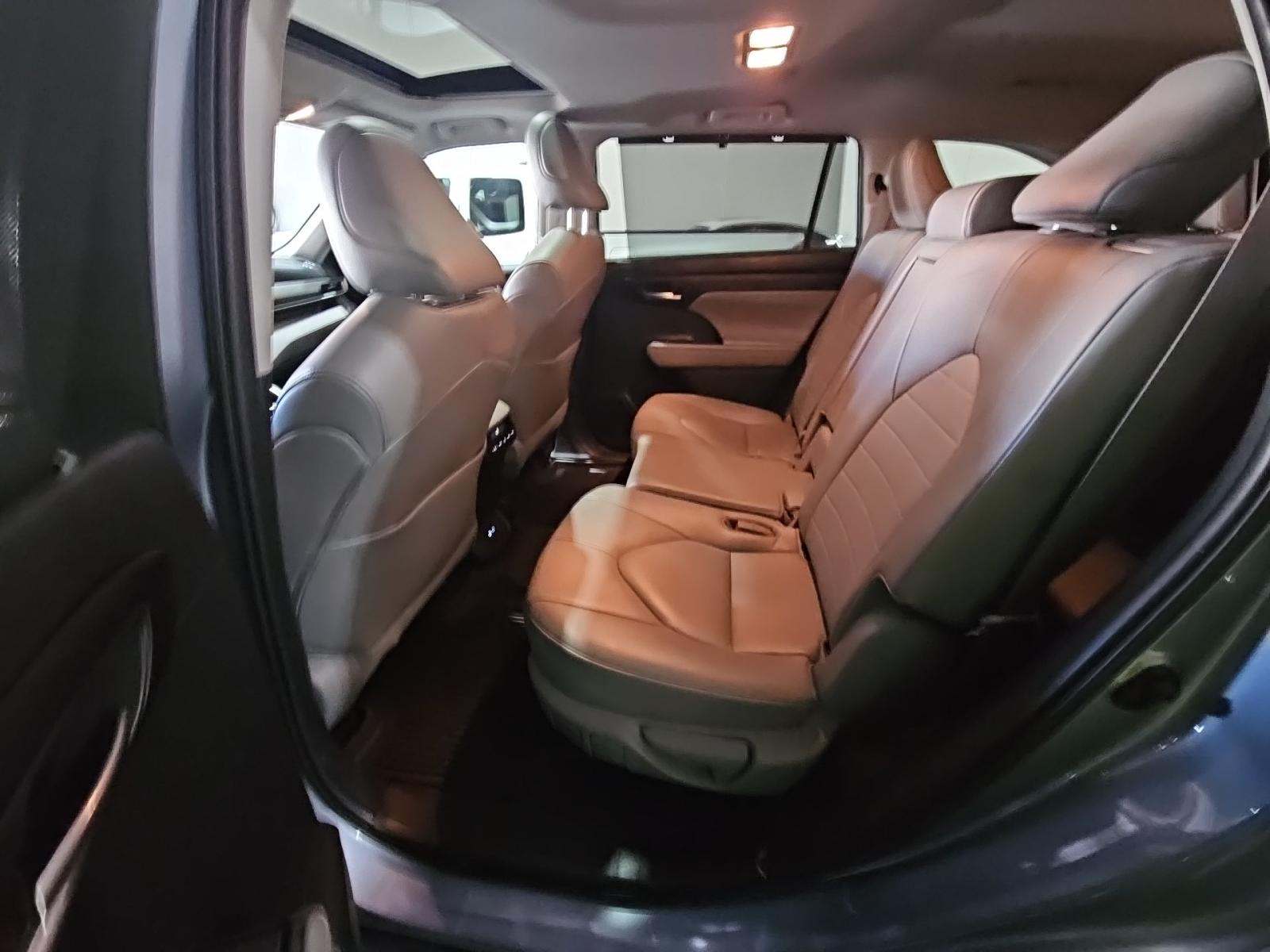 2023 Toyota Highlander XLE AWD