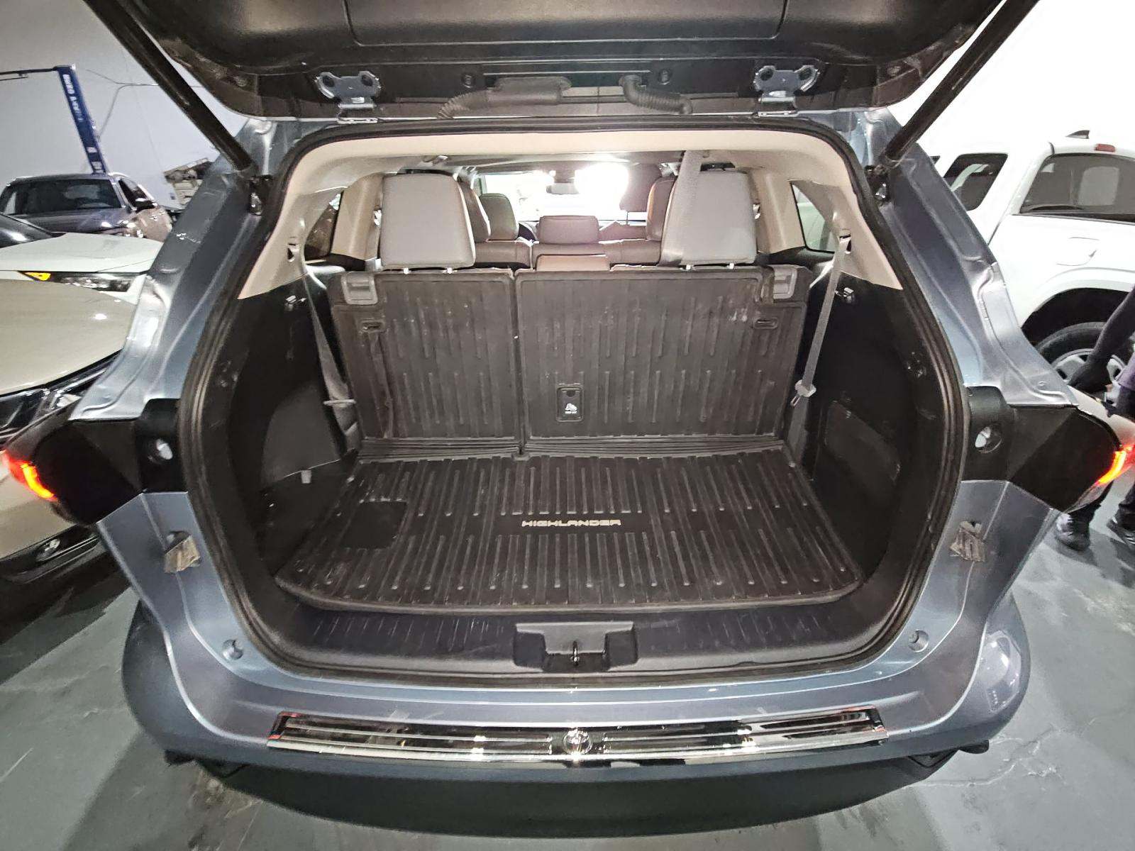 2023 Toyota Highlander XLE AWD