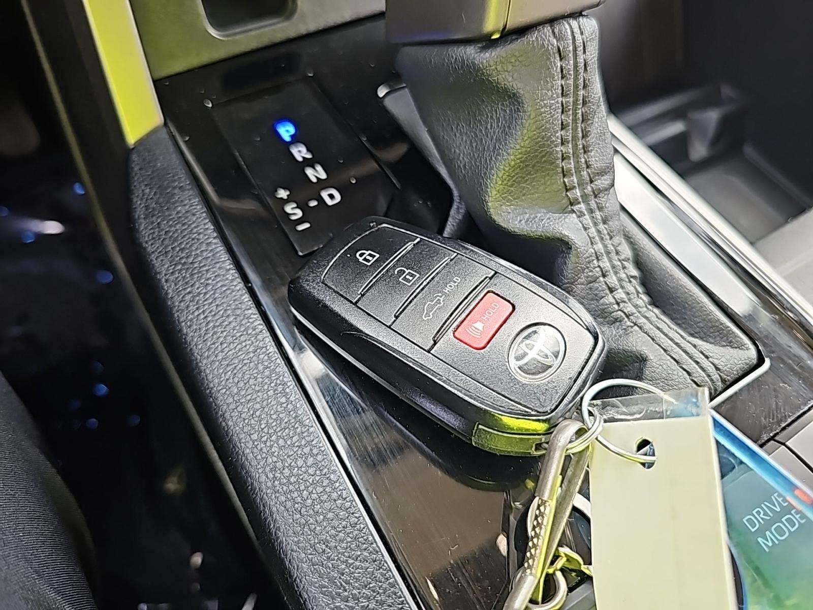 2024 Toyota Tundra SR5 AWD