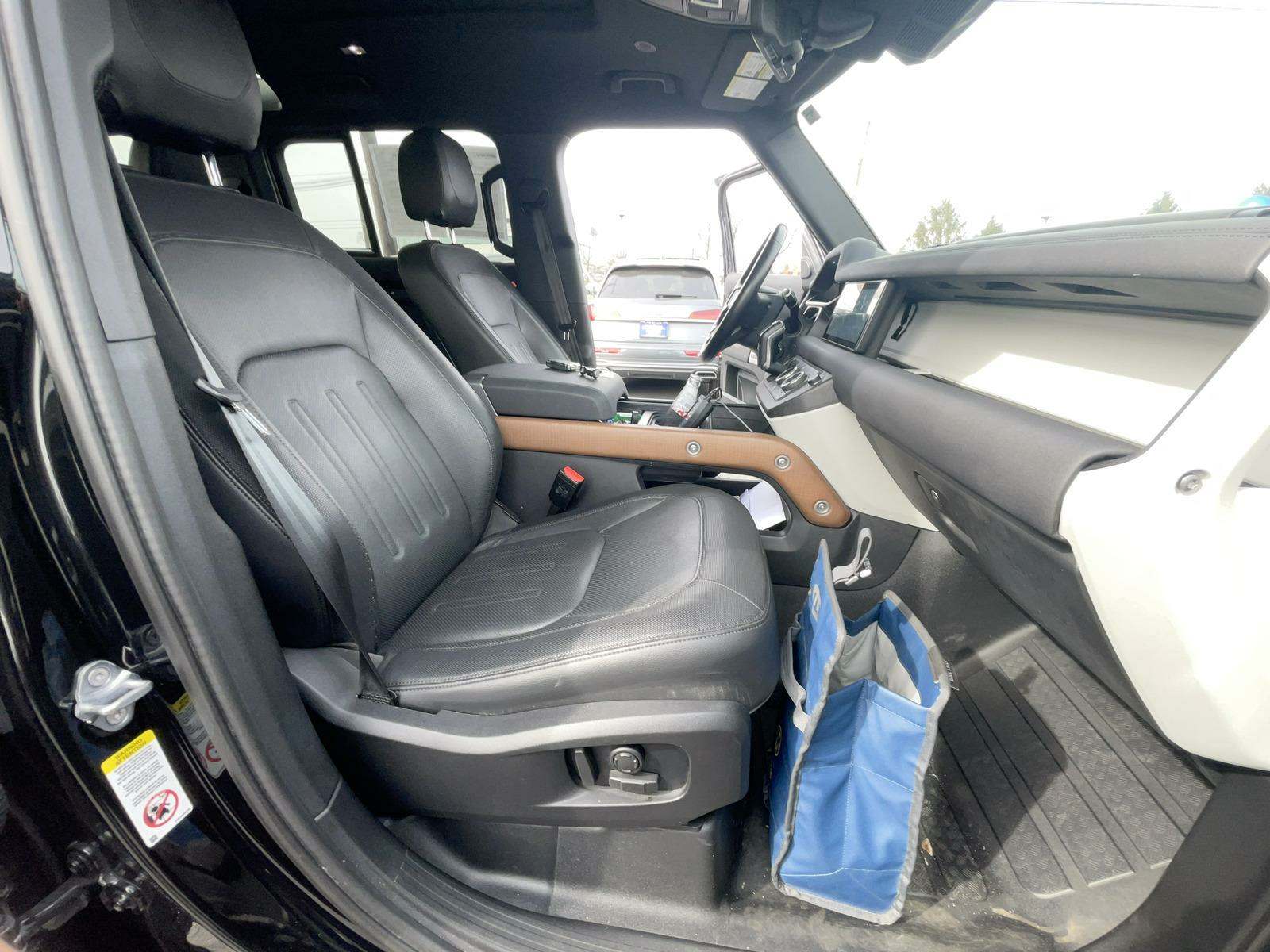 2021 Land Rover Defender 110 X-Dynamic SE AWD