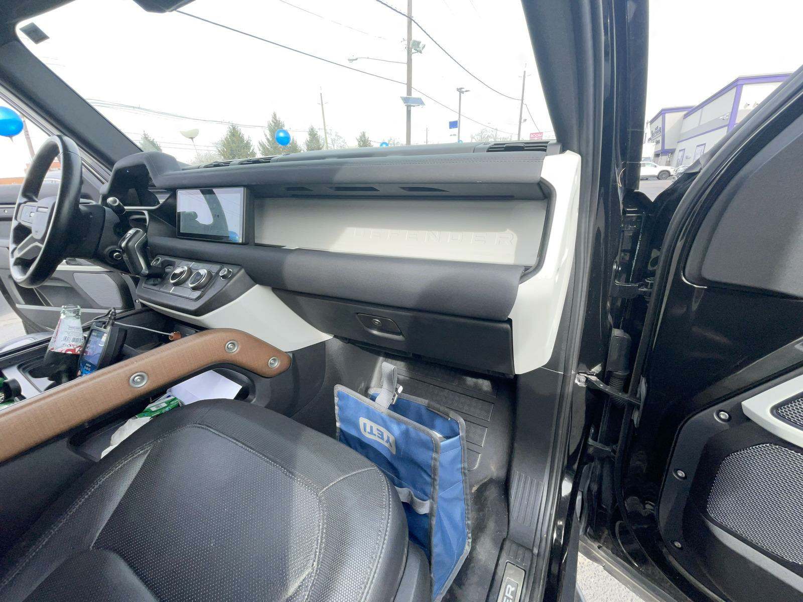 2021 Land Rover Defender 110 X-Dynamic SE AWD