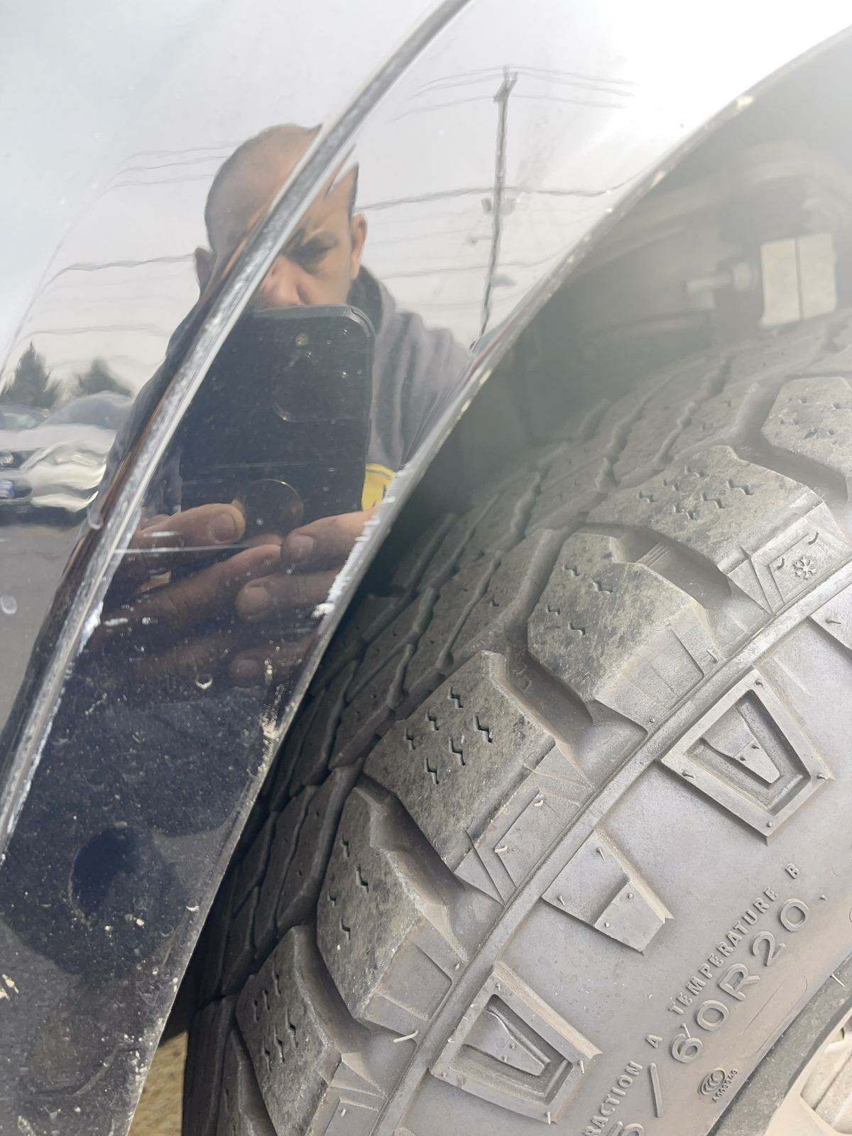 2021 Land Rover Defender 110 X-Dynamic SE AWD