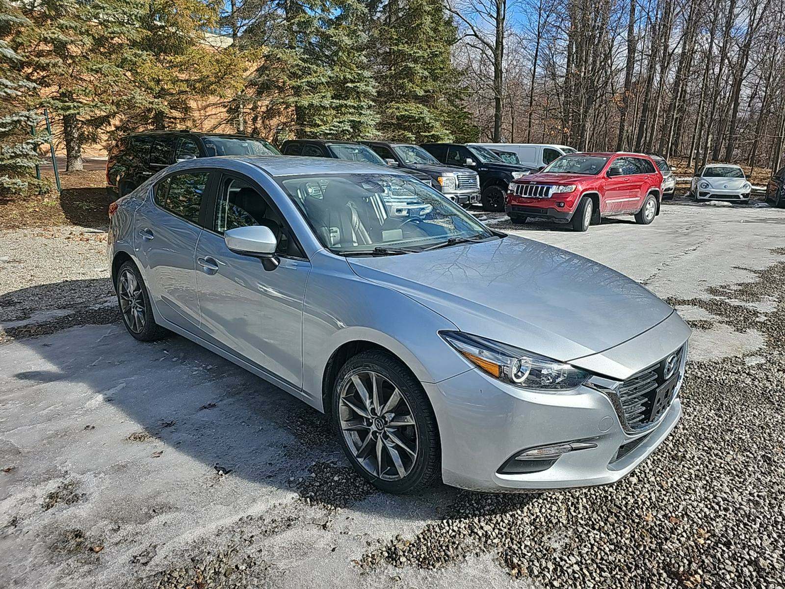 2018 MAZDA MAZDA3 Touring FWD