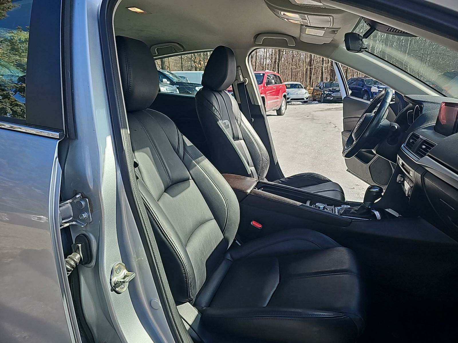 2018 MAZDA MAZDA3 Touring FWD