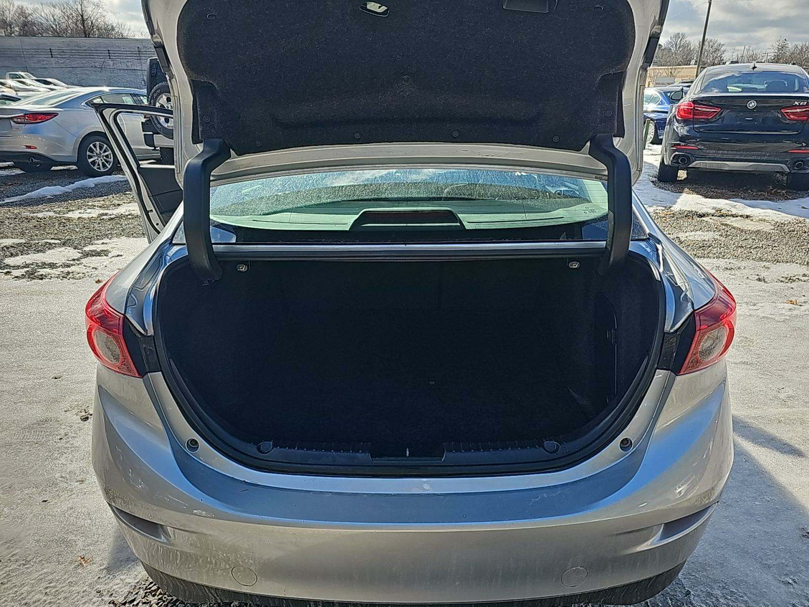 2018 MAZDA MAZDA3 Touring FWD