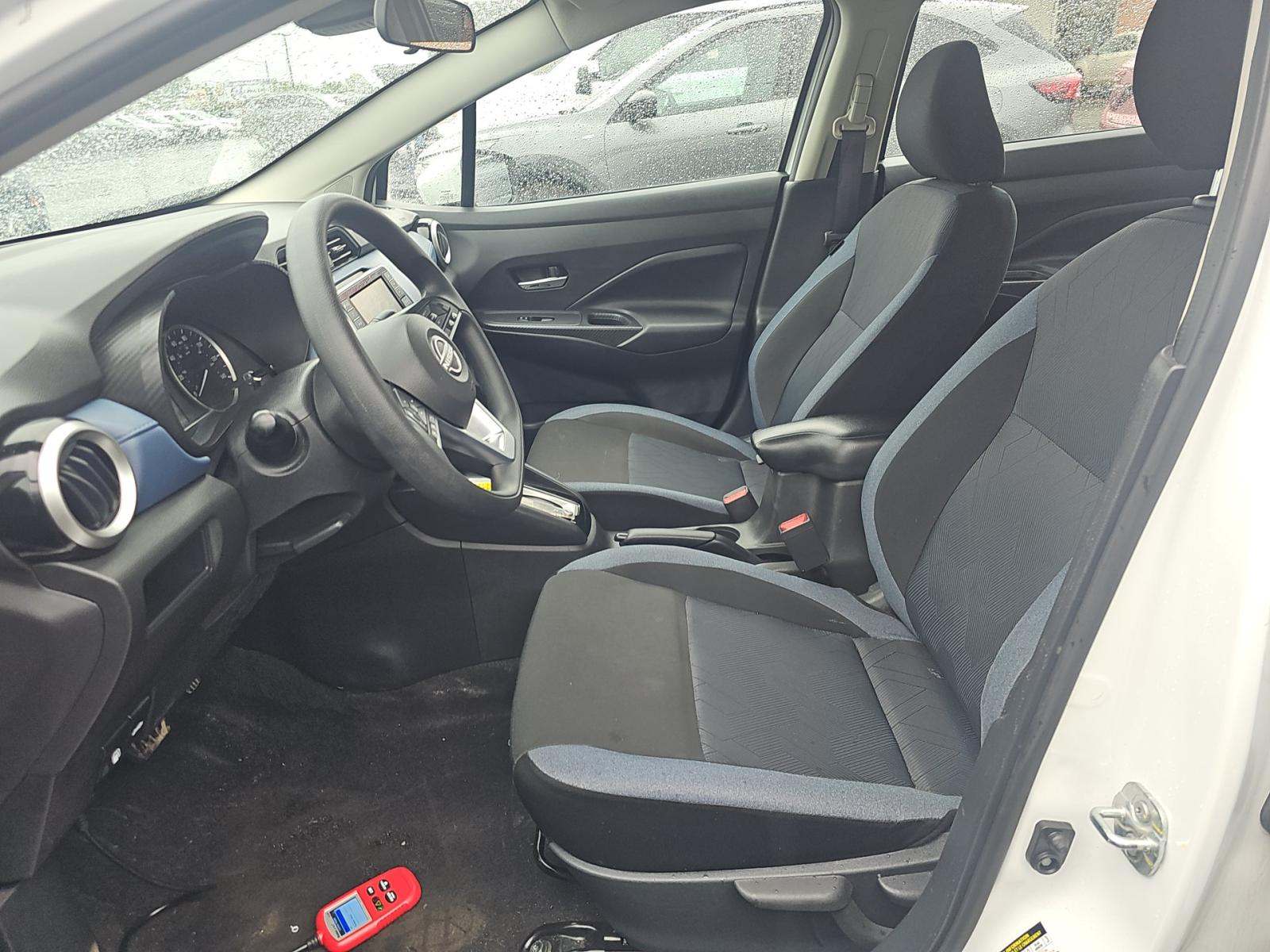 NISSAN VERSA - 6